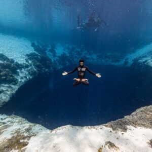 Davide Blue Hole